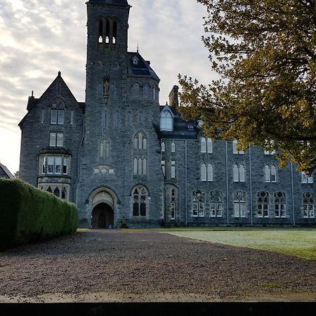 Old School Apartments With A View Fort Augustus Exterior foto