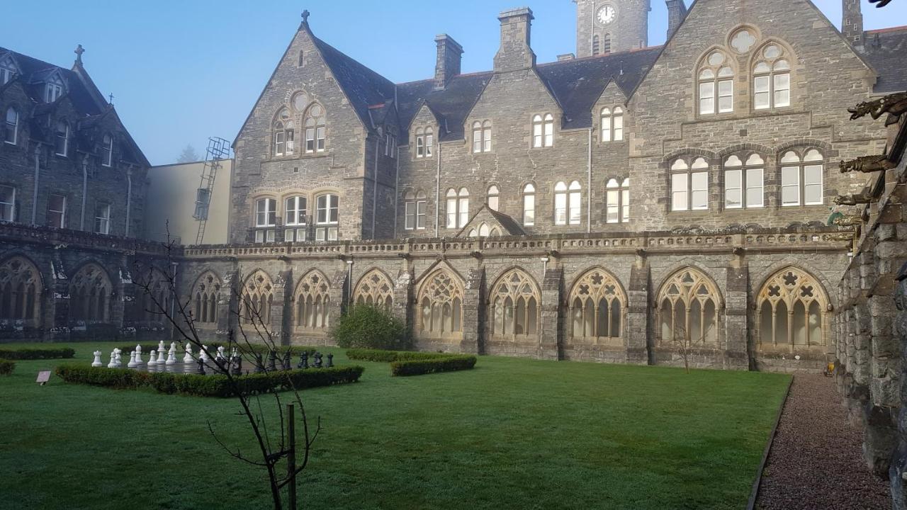 Old School Apartments With A View Fort Augustus Exterior foto
