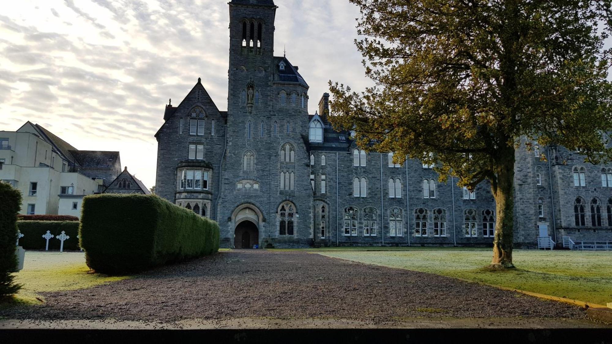 Old School Apartments With A View Fort Augustus Exterior foto